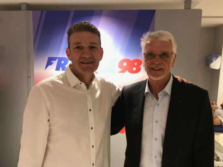 Parcours exceptionnel d’un kiné champion d’Angleterre, d’Europe et du monde : Thierry Laurent